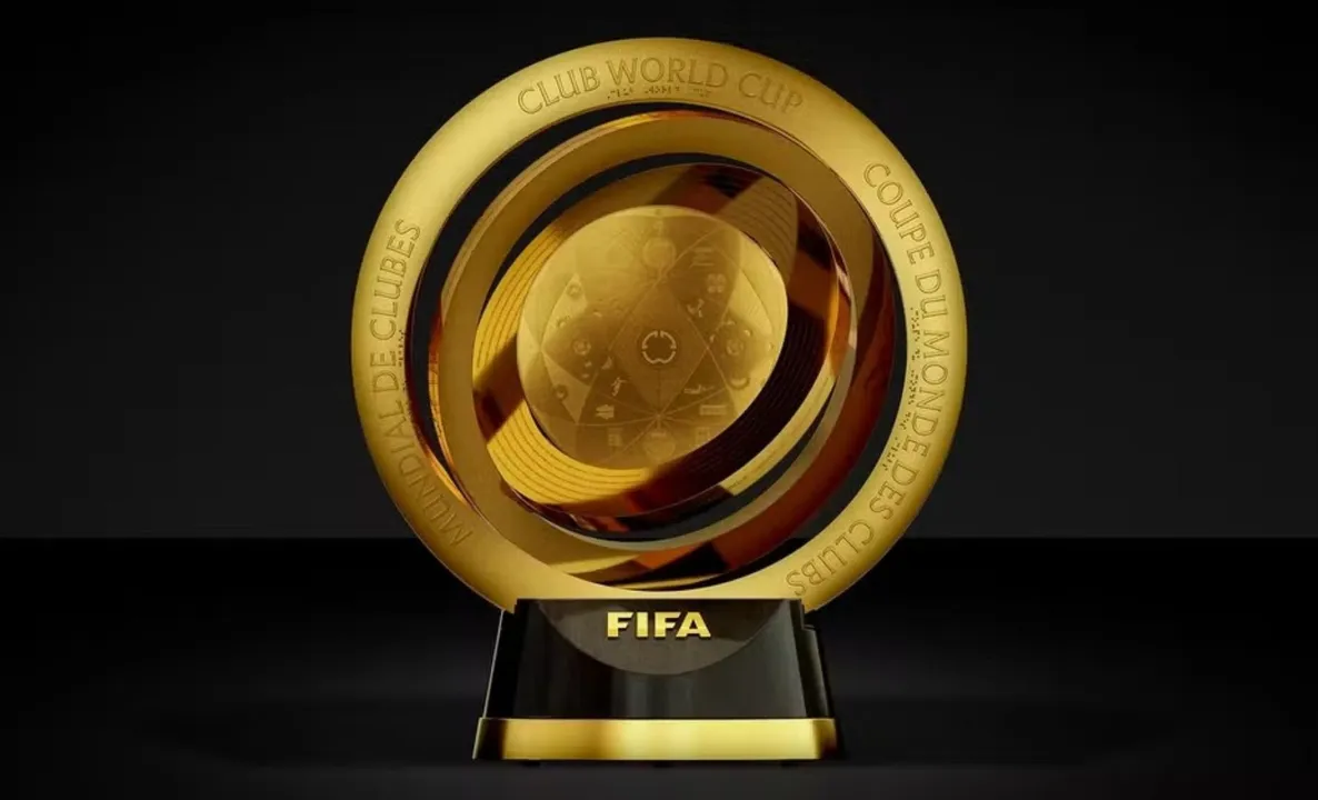 Troféu do novo formato do Mundial de Clubes da Fifa