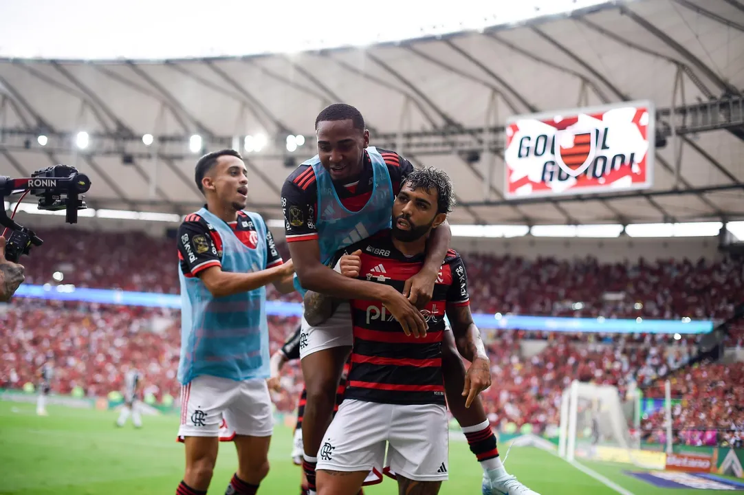 Gabigol marcou duas vezes na final contra o Galo