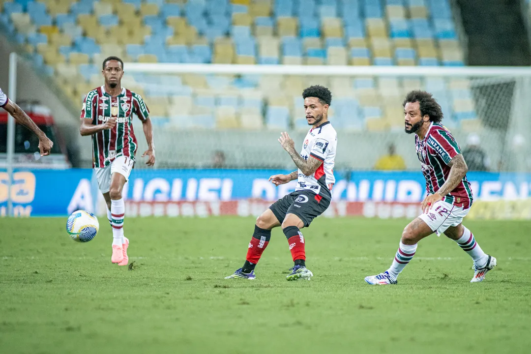 Duelo entre Vitória e Fluminense no 1º turno