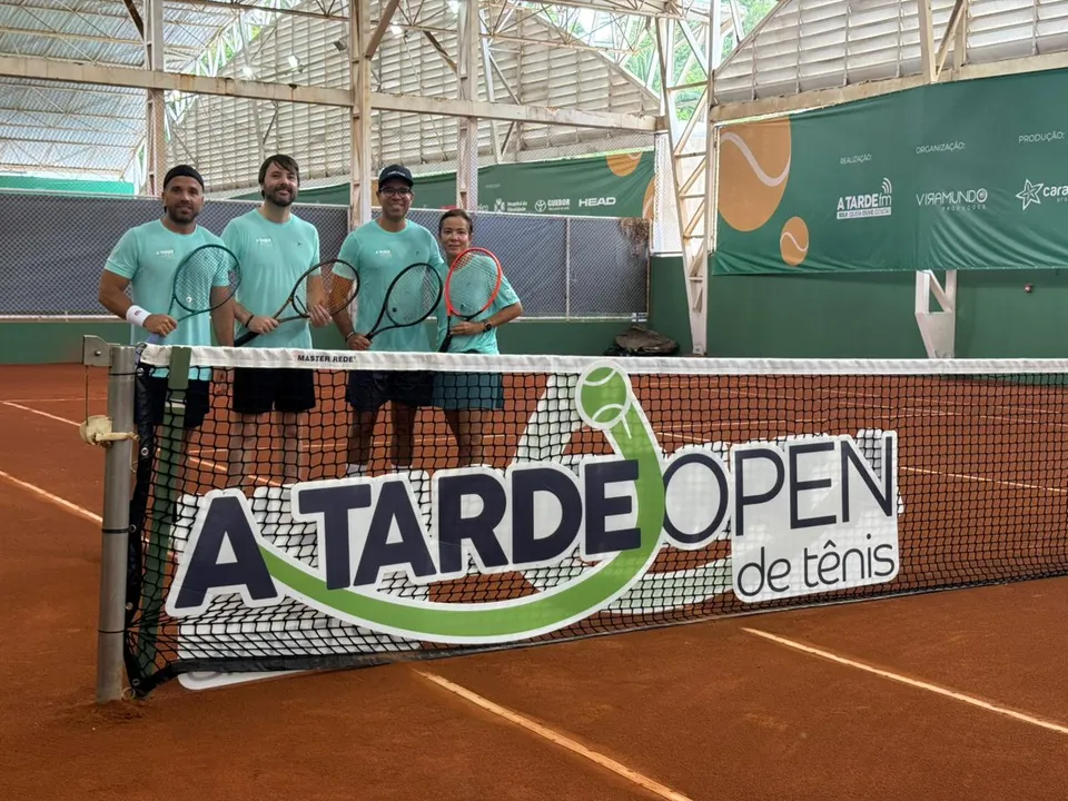 Competidores durante o A TARDE OPEN de Tênis