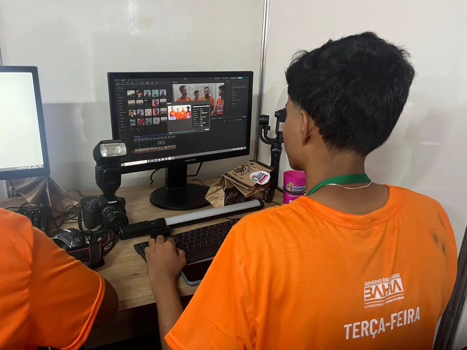 Imagem ilustrativa da imagem Jornalistas por um dia: estudantes fazem cobertura do Encontro Estudantil