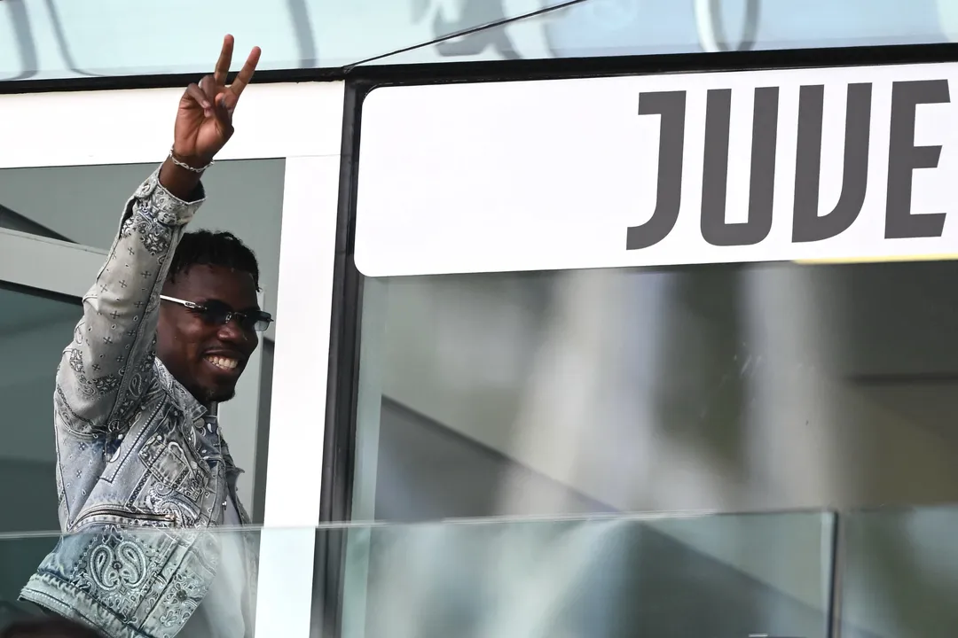 Pogba, de 31 anos, tem contrato com a Juve até 2026.