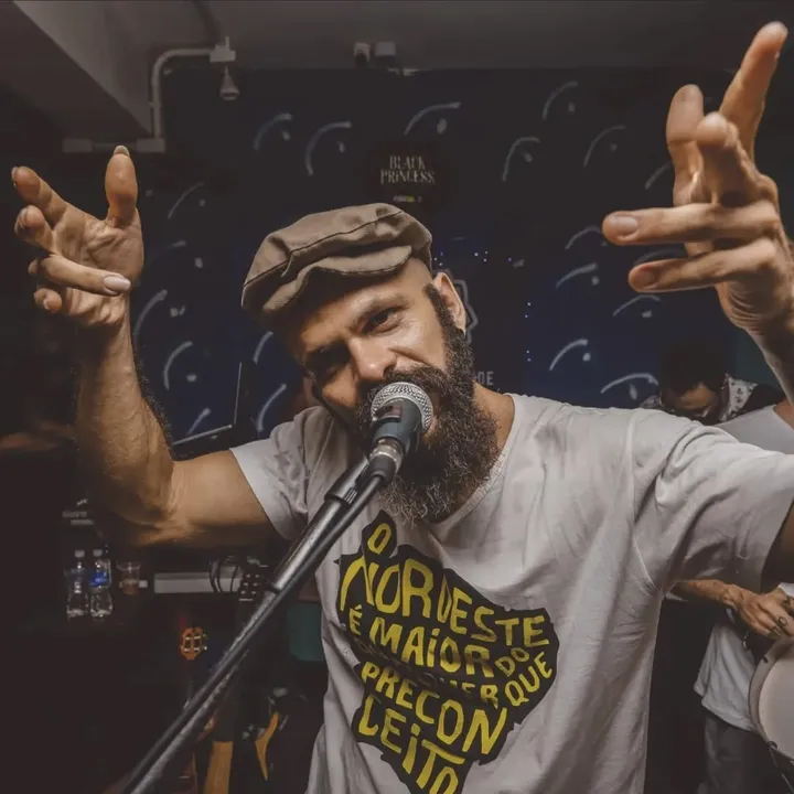 Imagem ilustrativa da imagem Kalu, vocalista do Forró da Gota, morre aos 39 anos