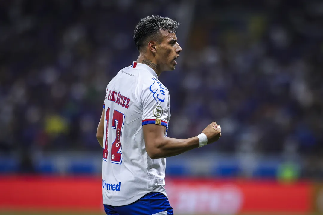 Lucho Rodríguez comemora gol de empate do Bahia diante do Cruzeiro