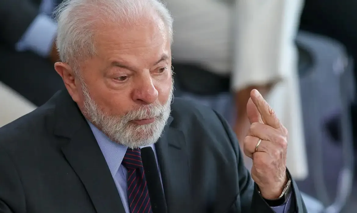 Lula está internado no Hospital Sírio-Libanês