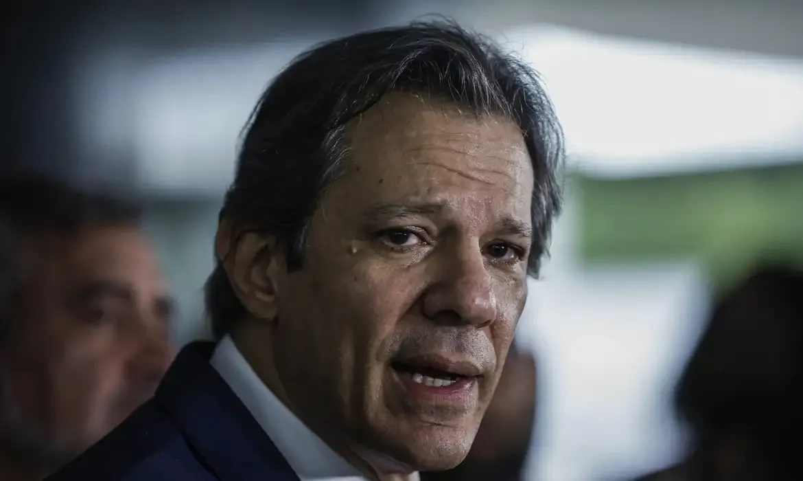 Haddad reuniu-se a sós com o presidente Lula no Palácio do Planalto