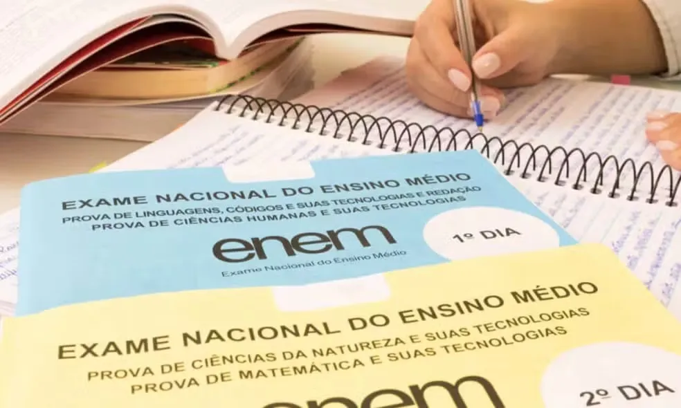 Medida valerá para estudantes acima de 18 anos de idade