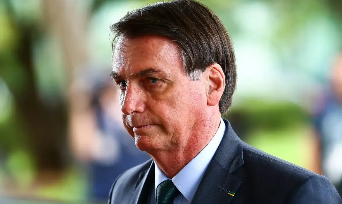 Além de Bolsonaro, outras autoridades também podem usufruir da mesma regra