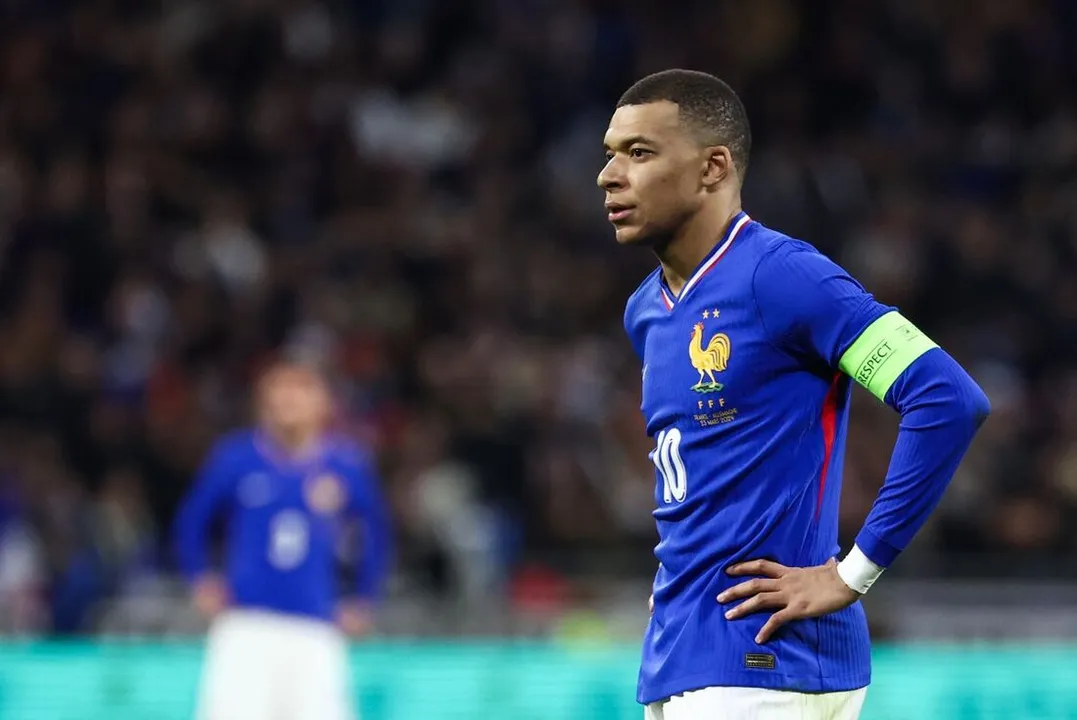 Mbappé é flagrado em Estocolmo, na Suécia, em meio à Data Fifa