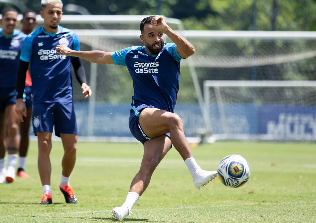 Há 23 jogos sem marcar para o Bahia, Caio Alexandre é um dos jogadores questionados