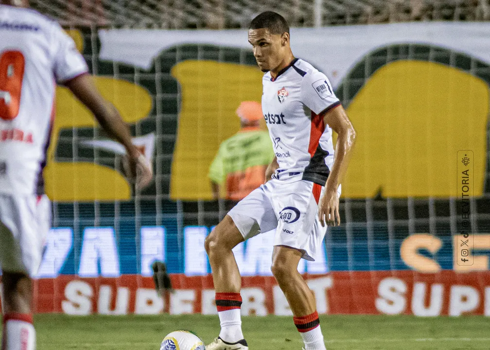 Neris não joga contra o Flamengo