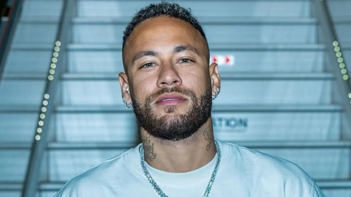 Neymar postou foto com terceira filha