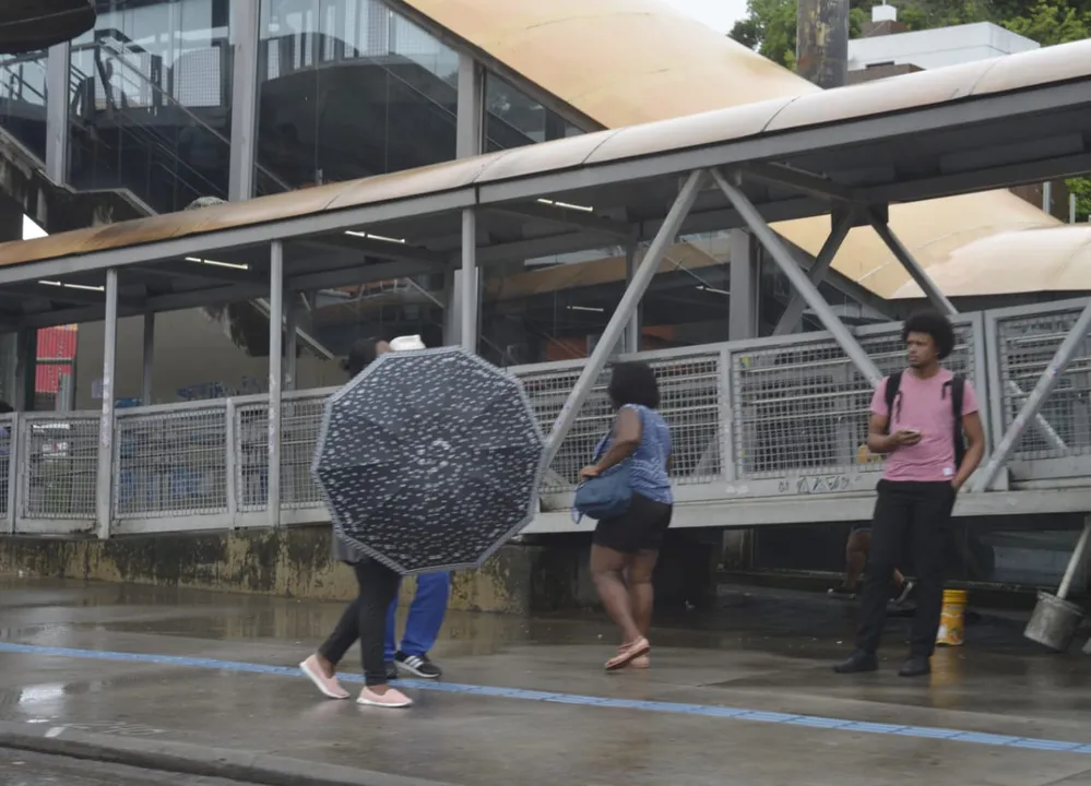 Sirenes em bairros da capital