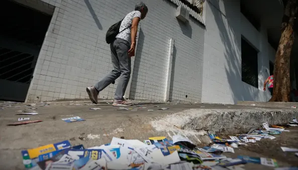 Entre as mais de 500 prisões contabilizadas até agora, 22 foram de candidatos flagrados cometendo crimes.