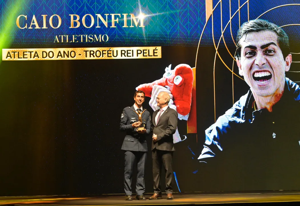 Caio Bonfim é premiado Melhor Atleta do Ano