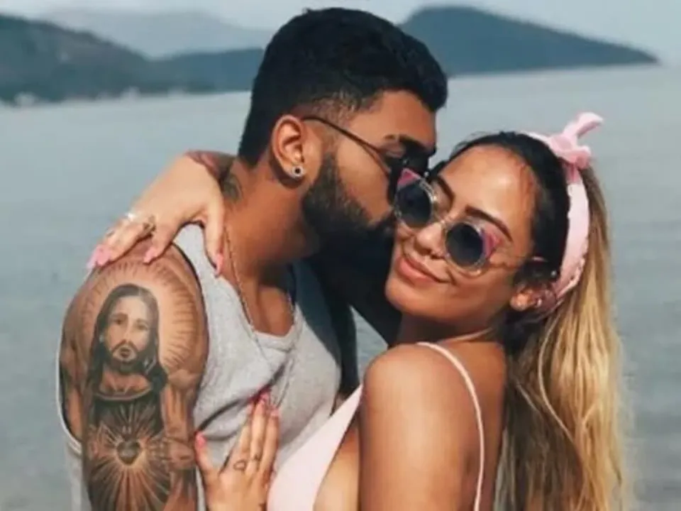 Imagem ilustrativa da imagem Recaída? Gabigol e Rafaella Santos ficam em hotel de até de R$ 180 mil