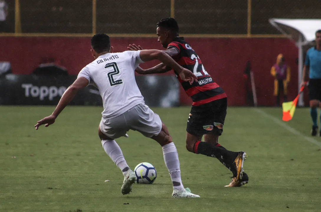 Confronto entre Vitória e Fluminense em 2018