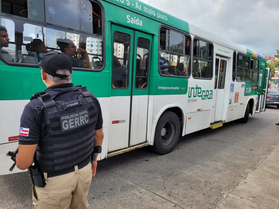 Roubos a a transportes coletivos diminuíram por 349 do ano passado para esse.