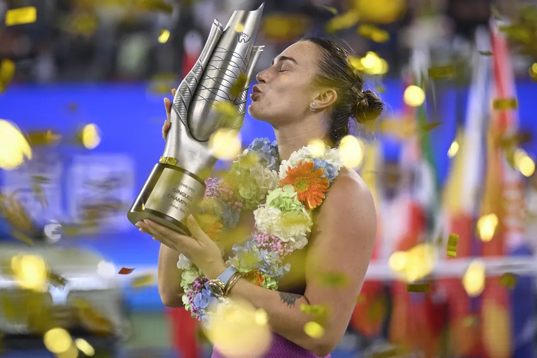 Aryna Sabalenka segue na liderança do WTA