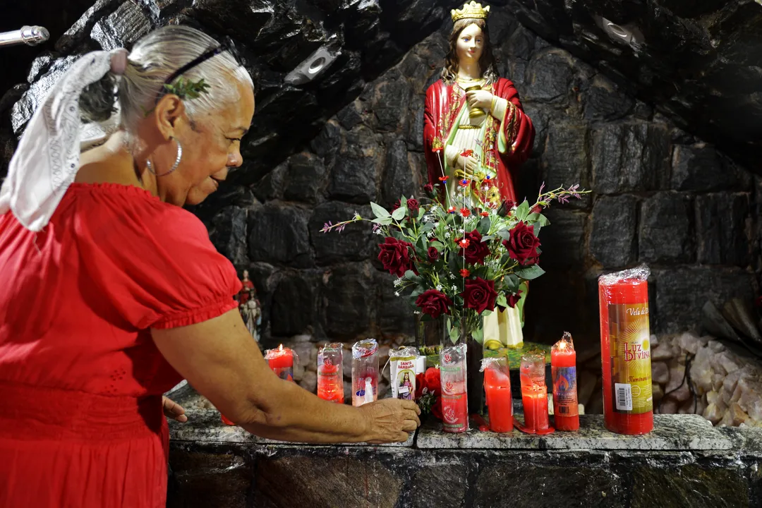 Santa Bárbara ocupa um lugar especial na devoção dos baianos, que participam da organização da festa