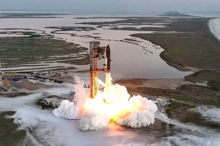 A Starship fez manobra de retorno ao local de lançamento inédit