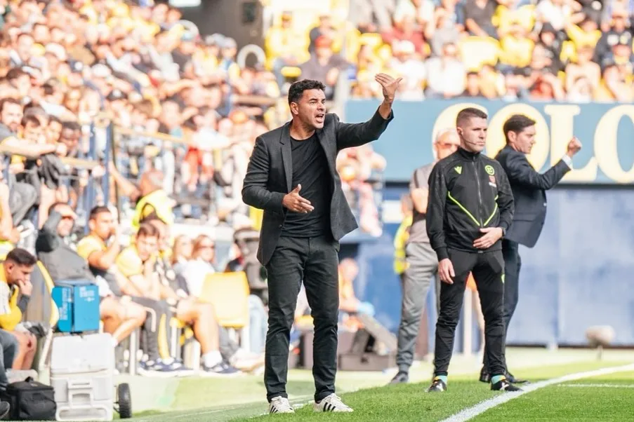 Míchel durante partida do Girona