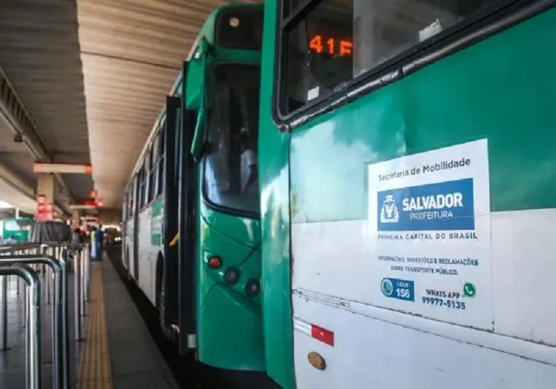 Imagem ilustrativa da imagem Terceiro bairro de Salvador fica sem ônibus após tiroteio