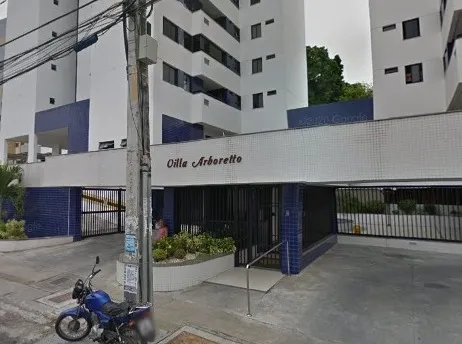 Menina está na UTI do Hospital Geral do Estado