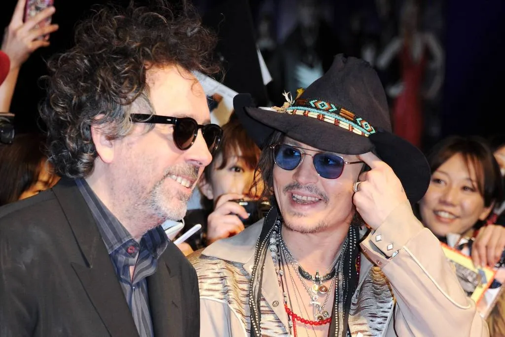 Tim Burton fala sobre trabalhar com Johnny Depp novamente: "Certeza"