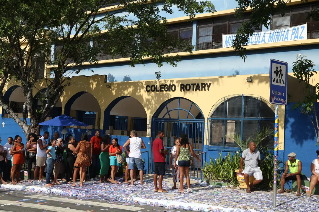 Movimento é tranquilo no Colégio Rotary, maior colégio eleitoral de Salvador