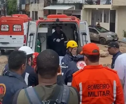 Deslizamento de terra aconteceu na manhã desta quarta-feira, 27