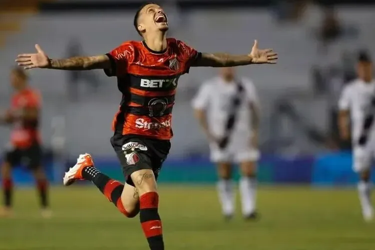 Bruno Xavier faz hat-trick pelo Ituano contra a Ponte Preta