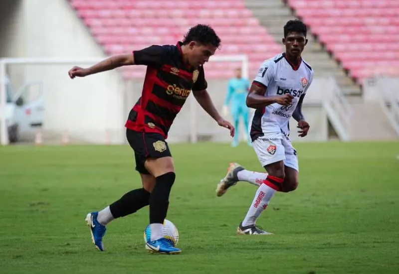 Vitória derrotou o Sport na Arena Pernambuco