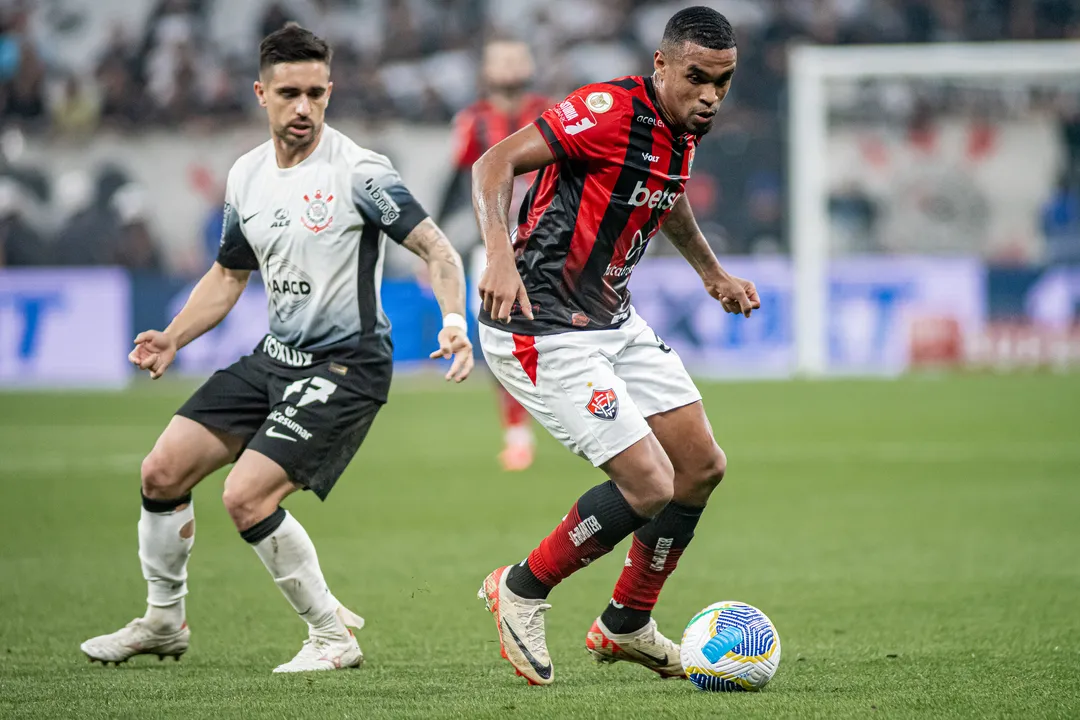 Confronto entre Vitória x Corinthians no 1º turno