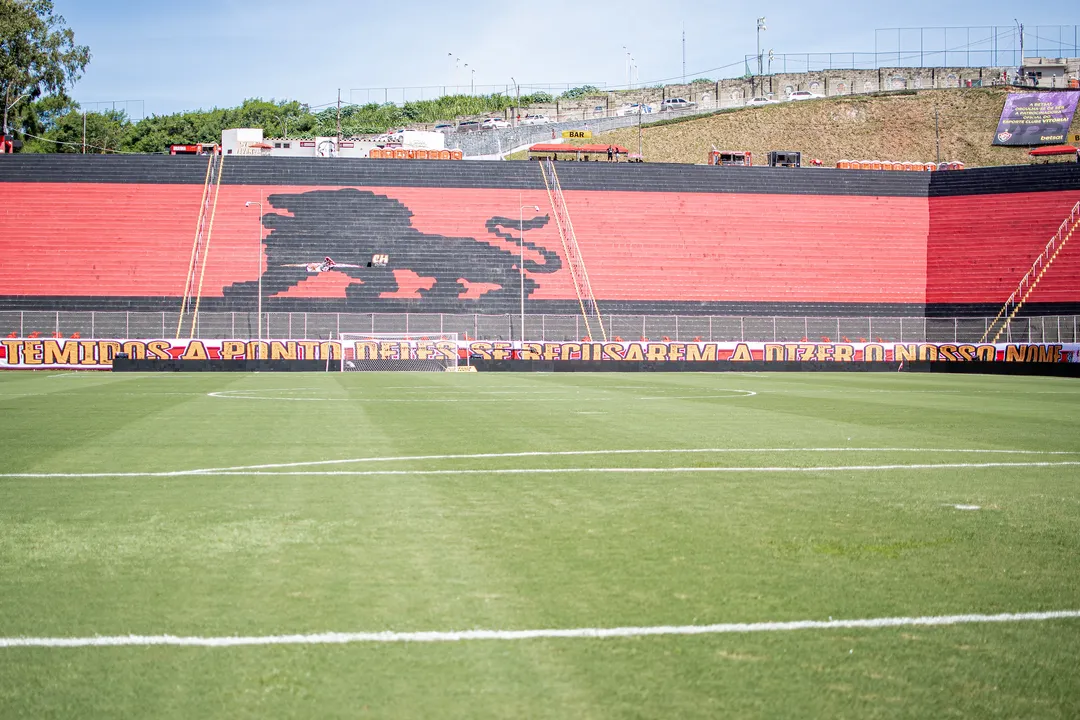 SAF do Vitória passará por discussão entre a torcida e membros do clube