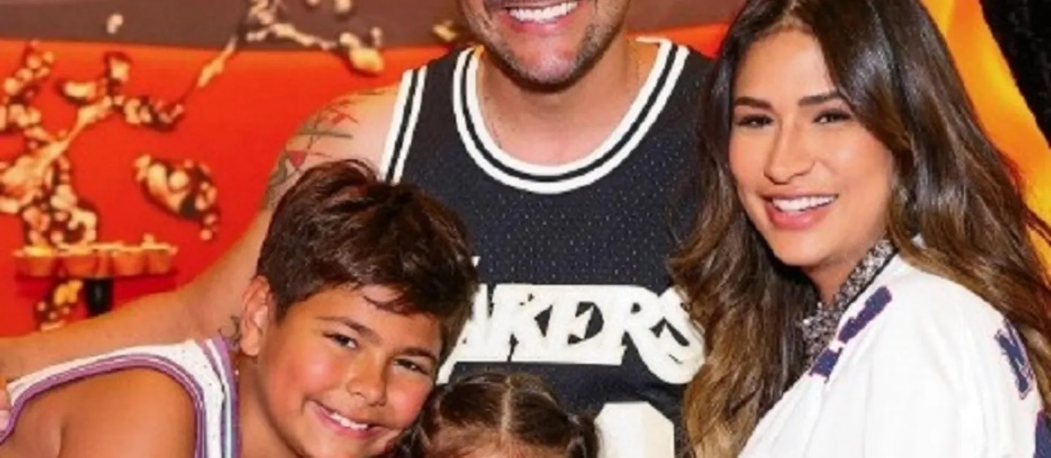 Simone Mendes e a família