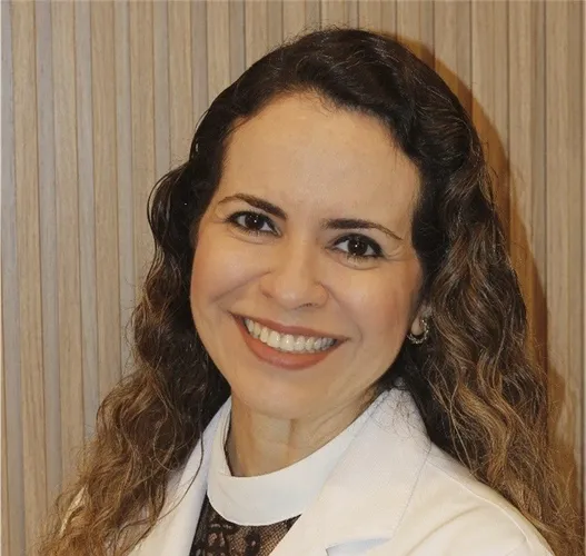 Cardiologista Luciana Cunha