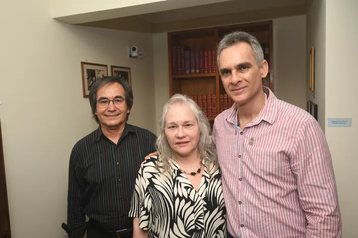 Aleilton Fonseca, Lídia Boaventura e Adriano Eysen na inauguração do Memorial