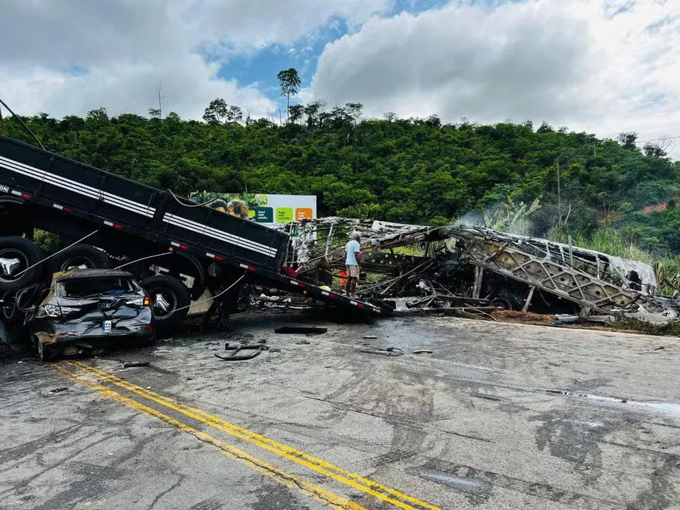 O caso ocorreu na altura do km 285 da BR-116