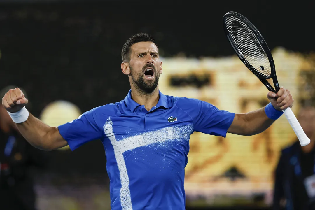 Djokovic comemorando classificação