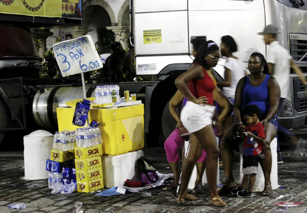 Ambulante/ vendedor de comida e bebidas