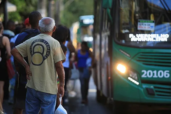 Atendimento foi supenso nas primeiras horas do dia