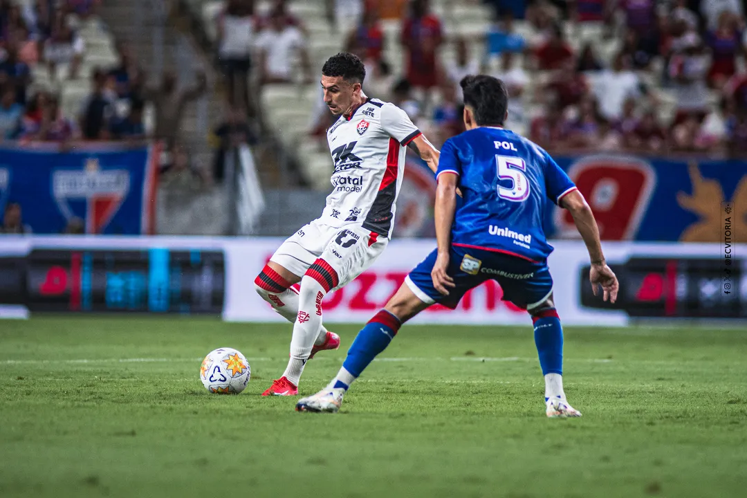 Baralhas marcou o segundo gol do Vitória na partida desta quarta-feira, 19