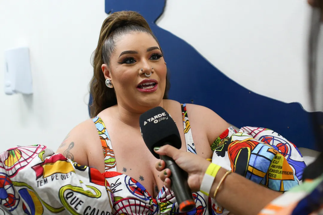 Ayla Menezes falou sobre representatividade no pagode