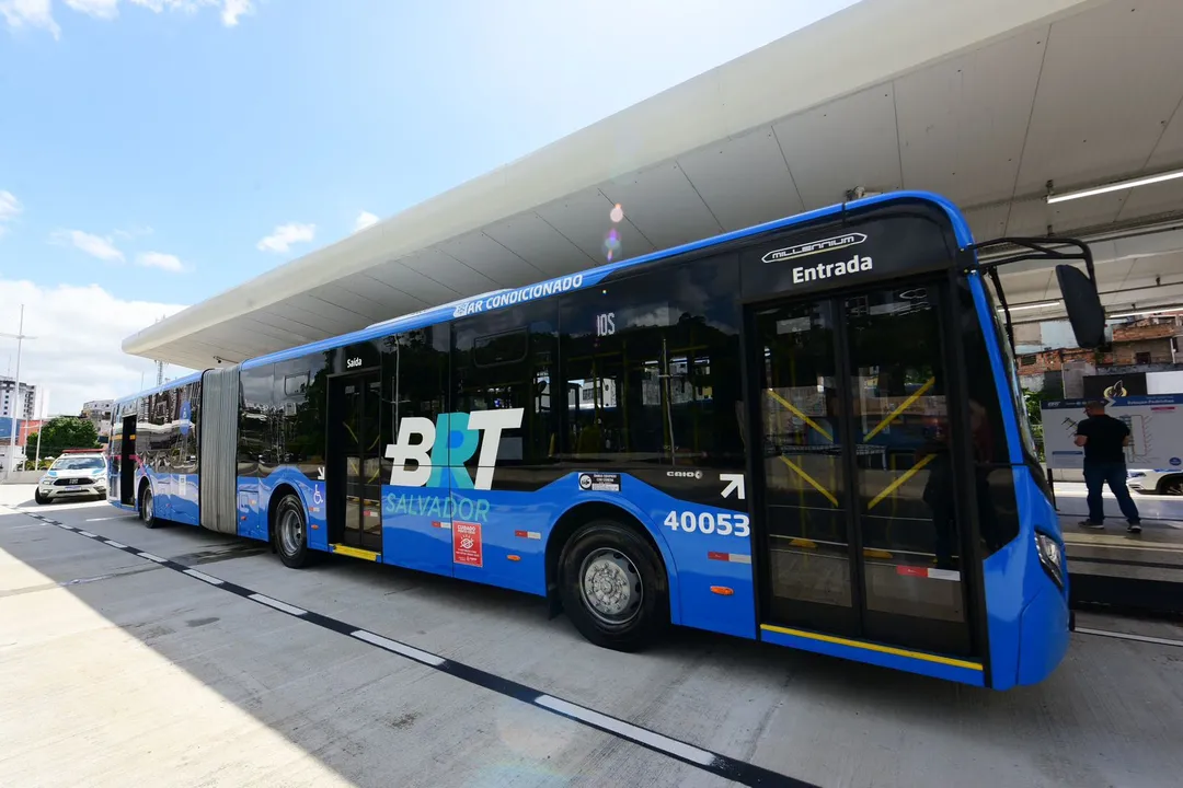 Imagem ilustrativa da imagem BRT de Salvador recebe dois ônibus articulados com capacidade ampliada