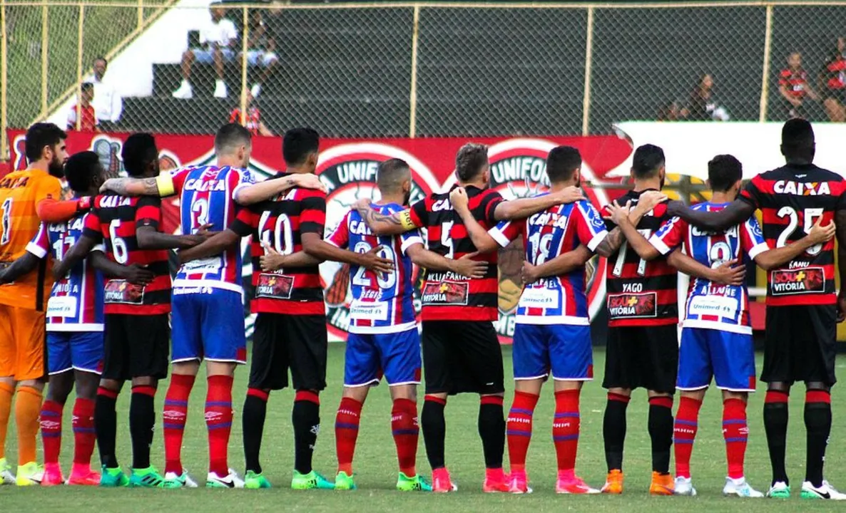 Jogadores do Vitória e do Bahia juntos