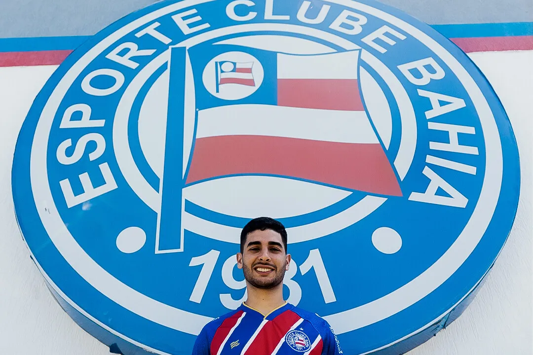 Michel Araúj é apresentado ao Bahia