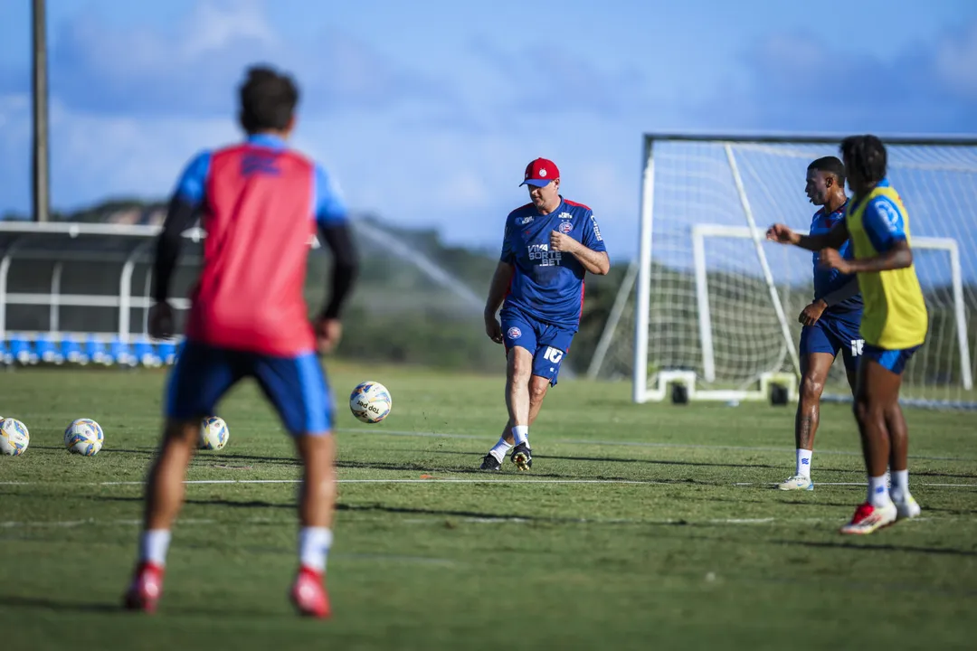 Elenco do Bahia durante preparação no CT Evaristo de Macedo