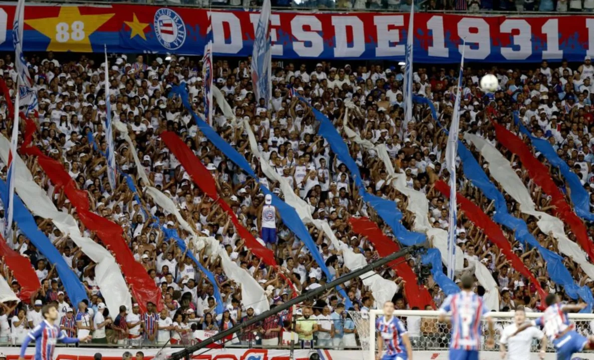 Bahia deve ser multado por mosaico 3D e faixas em jogo da Libertadores