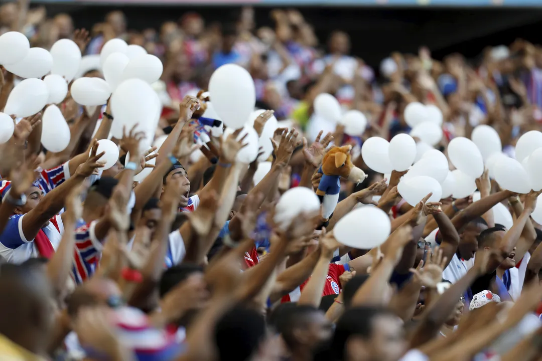 Imagem ilustrativa da imagem Bahia e Vitória se encontram pela 500ª vez neste sábado